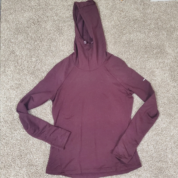 Mondetta Burgundy Luxury performance Pull over womens sweatshirt active medium - Picture 2 of 9
